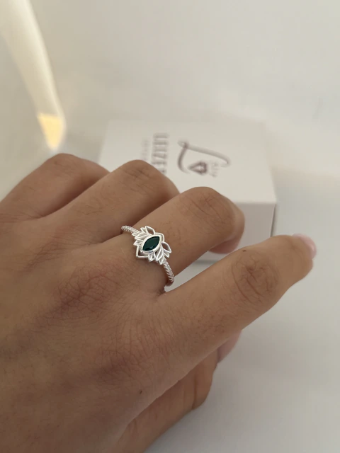 Anillo Aliza