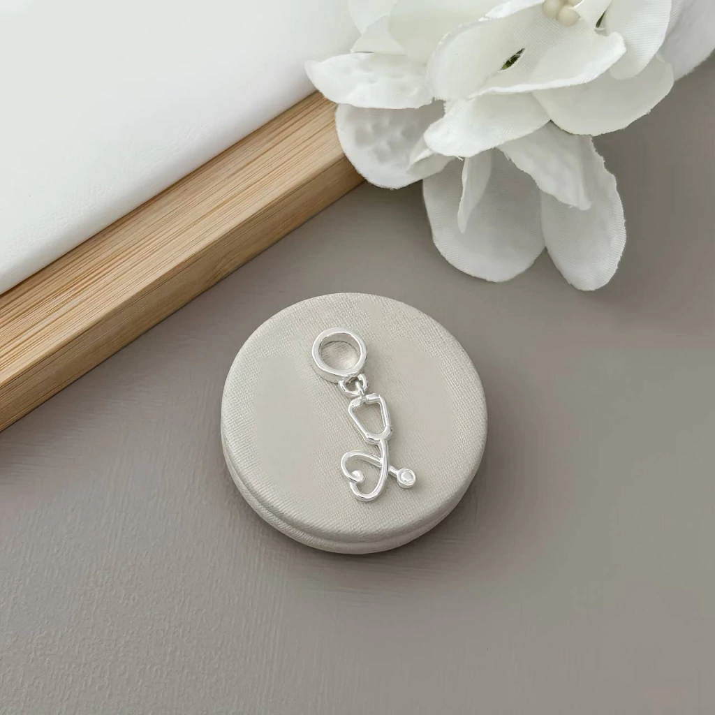 Berloque Estetoscopio