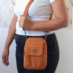 Shoulder Bag Vitória Caramelo na internet