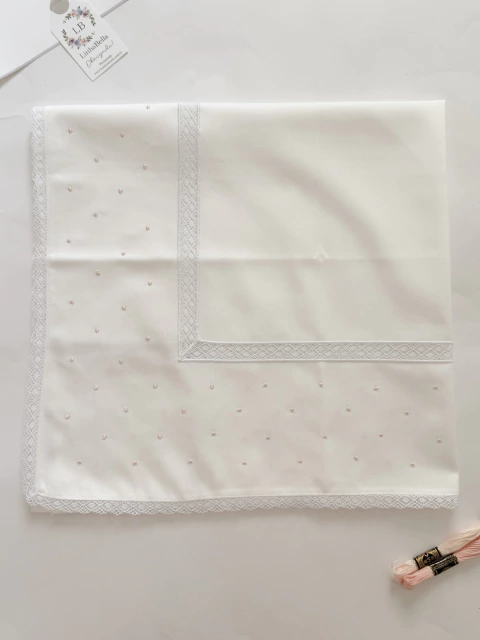 VIRA MANTA BORDADO POÁS COM ENTREMEIO