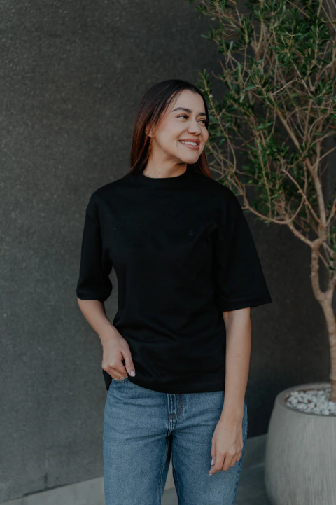 T-Shirt Basic Esten Feminina