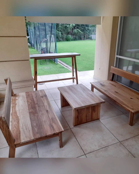 Juego de living en petiribí