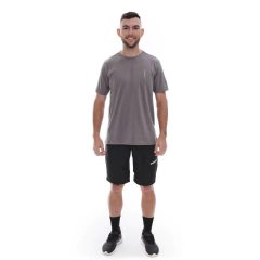 Camiseta Casual Simple na internet