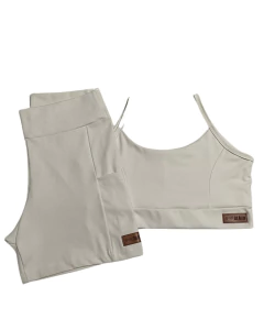 Conjunto - Shorts com Bolso e Top de Alça - comprar online