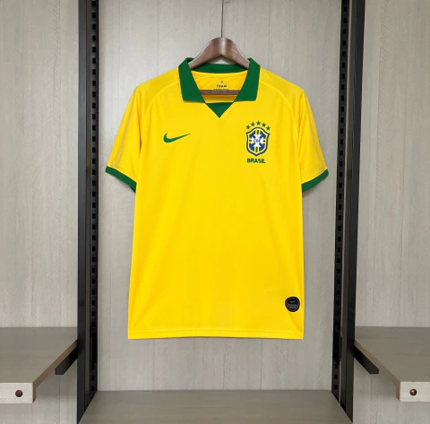 Camisa Retrô Seleção Brasileira - Home 19/20 - Nike Masculina - Amarela