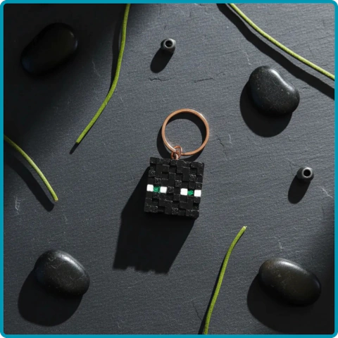 Chaveiro Enderman Pixelado - Inspirado No Mundo Dos Blocos Preto