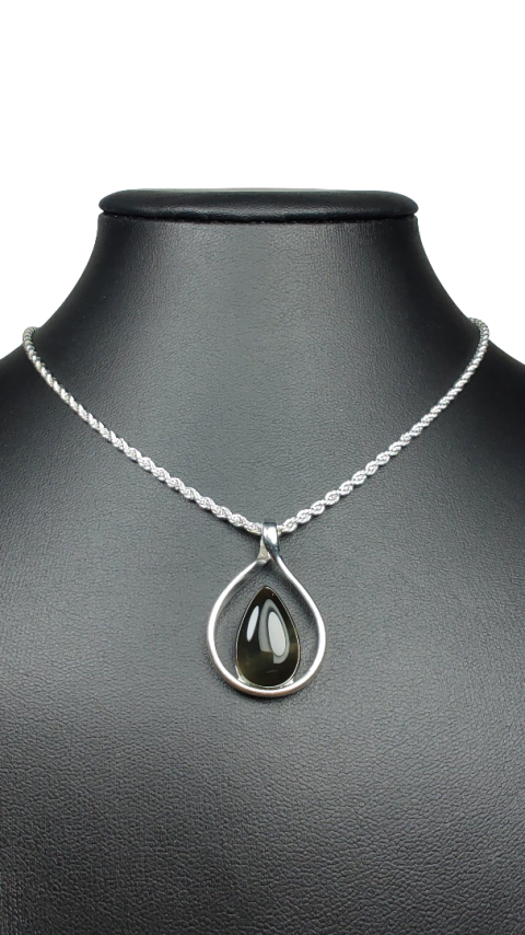 COLLAR PREMIUM GOTA AGATA NEGRA BAÑO DE PLATA 45CM - comprar online