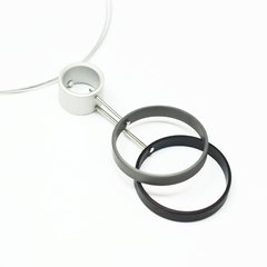 COLGANTE CON CIRCULOS GRANDES