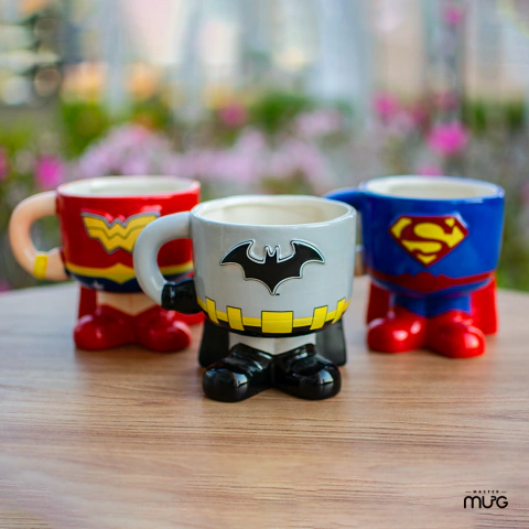 Kit 3 Canecas Heróis com Capa