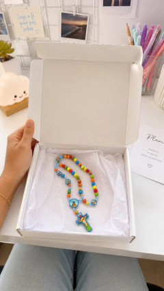 Kit 12 Terços Infantis Coloridos com Caixinha individual Rosário Infantil Católico para Crianças Catequese Lembrancinha
