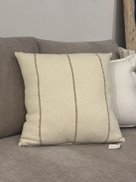 ALMOHADON HEKA LINEA BEIGE