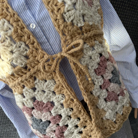 Cardigans Granny Squeare Café | Sin mangas