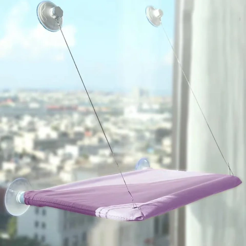 Imagem do Cama de Janela para Gatos com Ventosas - Rede Suspensa