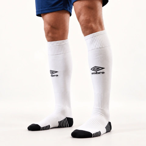 Meião Unissex Umbro Team para Treinos e Jogos com Cano Canelado Sola em Algodão Toque Macio e Faixa Tensora para Melhor Ajuste