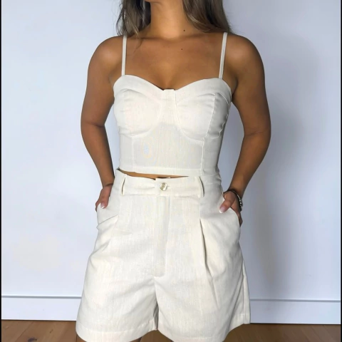 Short linho
