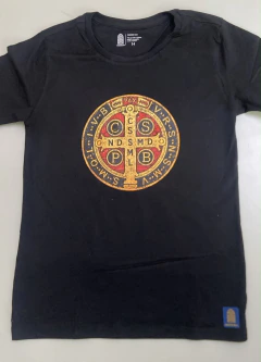 CAMISETA SÃO BENTO – A CRUZ SAGRADA SEJA MINHA LUZ - comprar online