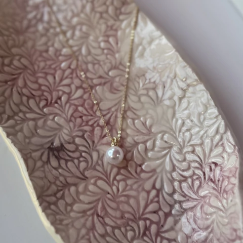 Collar dije Perla en Acero Dorado
