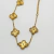 Pulseira Dourada Trevo com Bolinhas em Aço Inoxidável