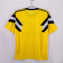 Camisa Retrô Borussia Dortmund 1988/1989 na internet