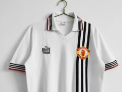 Camisa Retrô Manchester United II 1975/1980 - 88 Import
