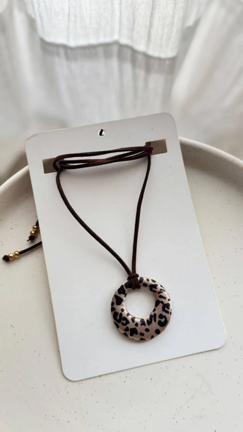 COLLAR GAMUZA PRINT