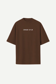 Camiseta Oversized JONH 17:21 Marrom na internet