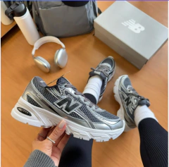 Zapatillas New Balance 740 en internet