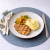 Filé de frango grelhado, purê de batata e legumes na internet