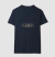 Camiseta azul-marinho com estampa "Paizão" em estilo tabela periódica e frase "Elemento nobre" no centro