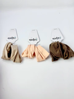 Kit com 6 Xuxinhas Scrunchie de Tecido de Meia