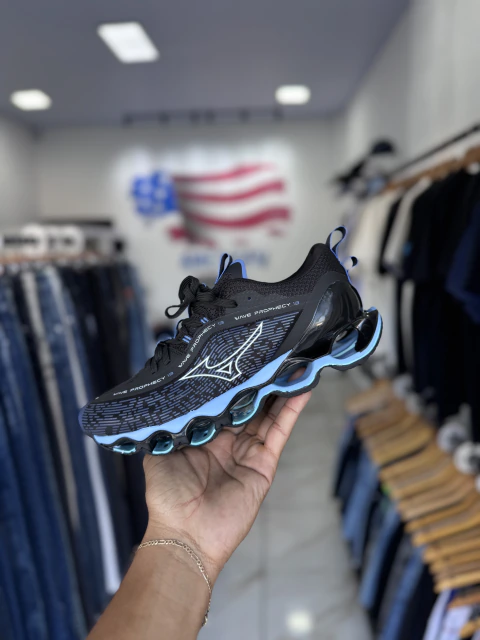 Tênis Mizuno Pro 13