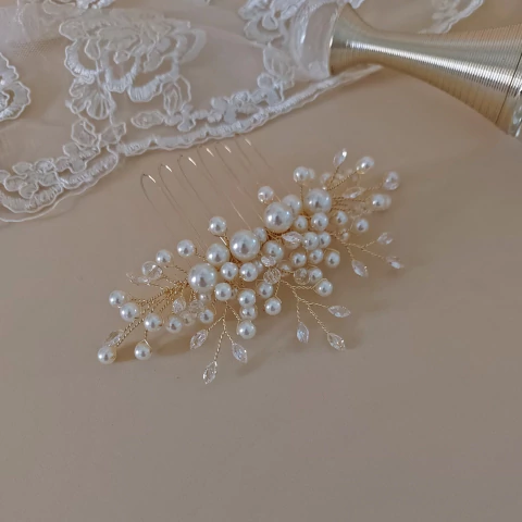 Grinalda de Noiva com Pérolas Premium e Zircônias Sophie na internet