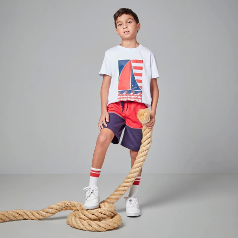 CONJUNTO OLIVER CAMISETA COM ESTAMPA DE BARCO E BERMUDA - comprar online