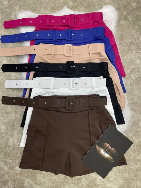 Short Alfaiataria Cargo com Cinto Encapado - Linha Plus Size - comprar online