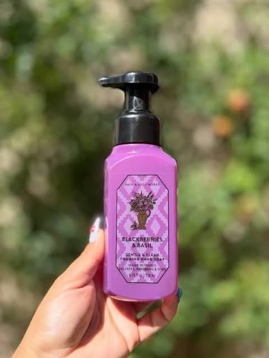 Sabonete Liquido Espumante Blackberries & Basil 253ml – Bath & Body Works