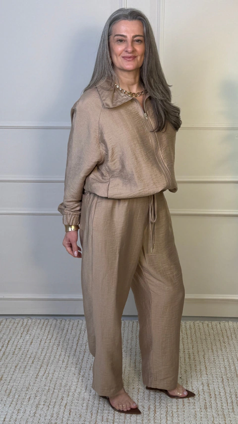 Conjunto Nina Champagne Calça e Bomber com Bolso