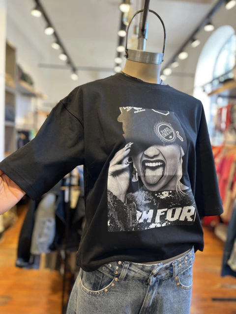 REMERA BOXY DAKOTA