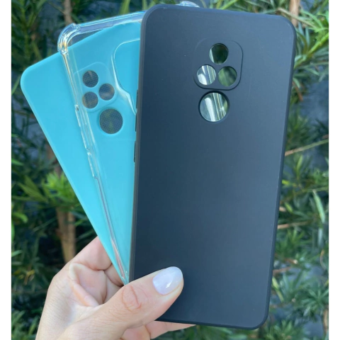 Kit 3 Capas Moto E7: Silicone Aveludada colorida + Preta + Transparente