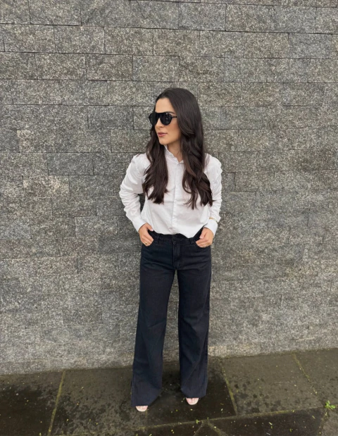 Calça Wide Leg com Abertura Lateral Jeans Black