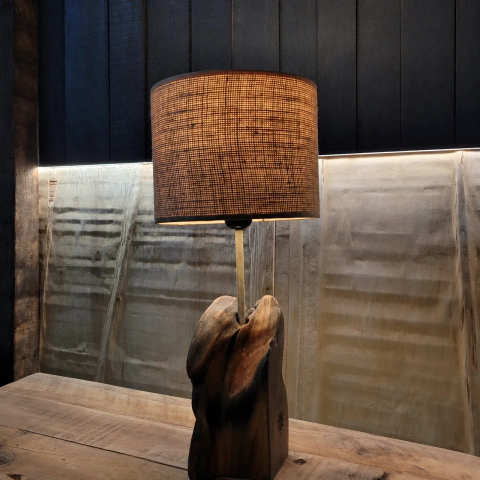 Lámpara de escritorio en madera nativa - "PRAT"