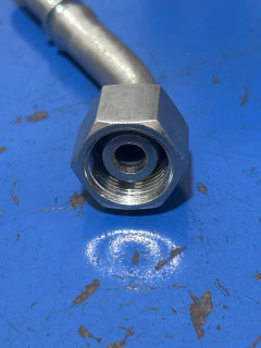 Terminal Fêmea Métrica O-Ring Curva 45° 18 mm x 3/8" - loja online