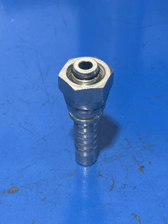 Terminal Fêmea Métrica O-Ring 24° 18 mm x 1/2" - loja online