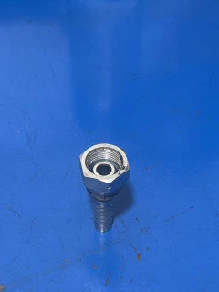 Terminal Fêmea Giratória BSP 60° reto 3/8" x 3/8" - loja online