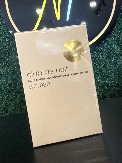 Perfume arábe feminino Club de nuit Edp 100ml