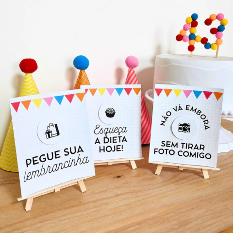 PLAQUINHAS DE MESA COLORIDAS