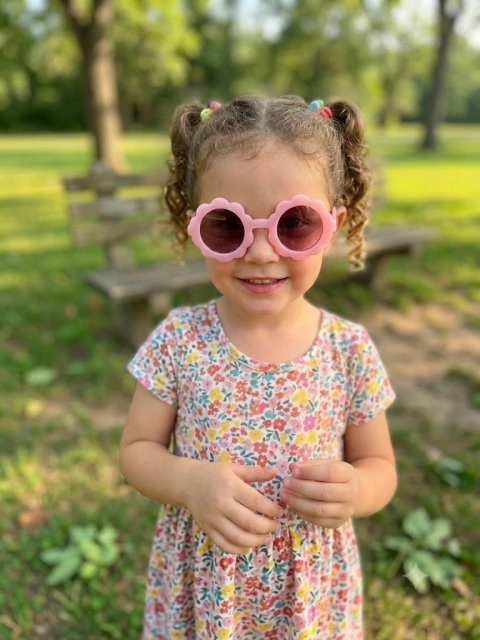 Lentes de sol con estuche - FLOREADO