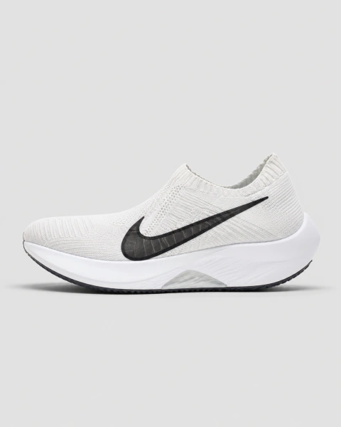 Tênis Nike Flyknit White & Black