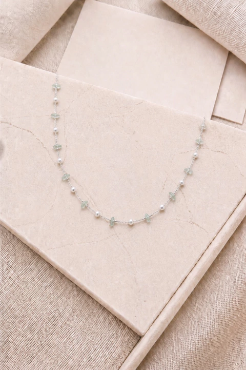 Choker Cascalho Verde com Pérolas