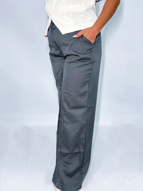 010 - Calça Pantalona - Alfaiataria