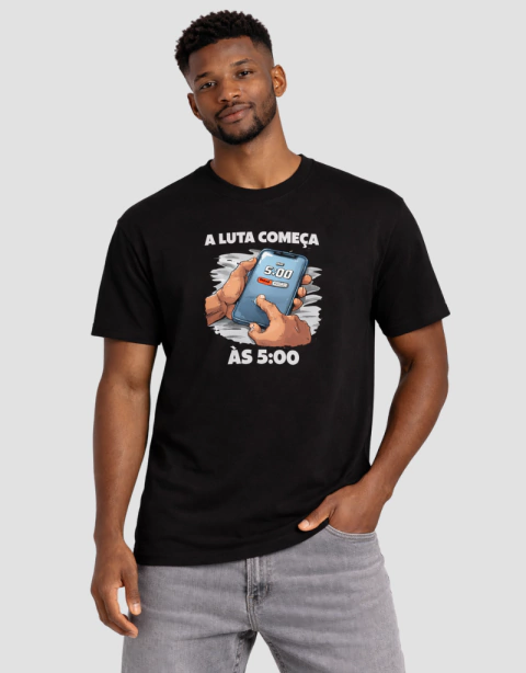 Camiseta Cristã | T-Shirt | A Luta Começa às 5:00 - comprar online